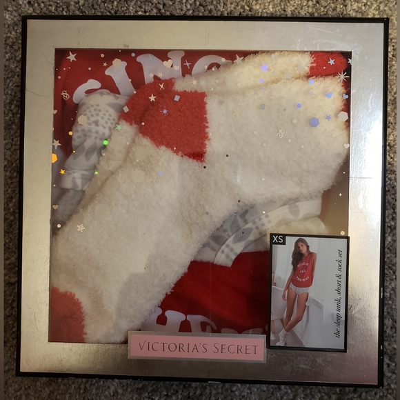 NIB Victoria's Secret Pink Pajama Set XS - Picture 2 of 3